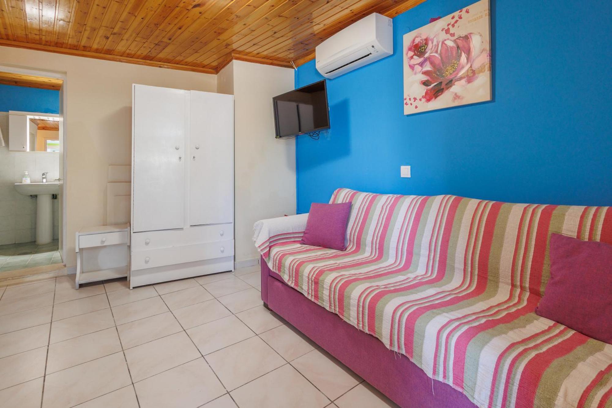 Ponte Rossa Apartments ปาเลโอกัสไตรซา ภายนอก รูปภาพ